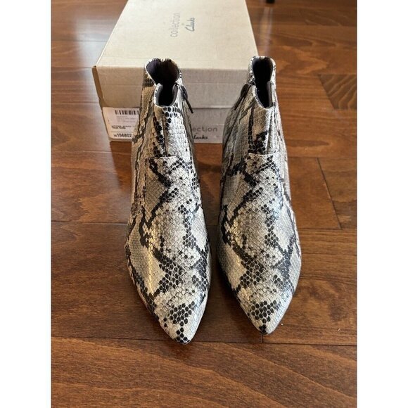 Clarks Collection Heeled Booties Linvale Judith Taupe Snake NEW 6 M - Picture 4 of 8